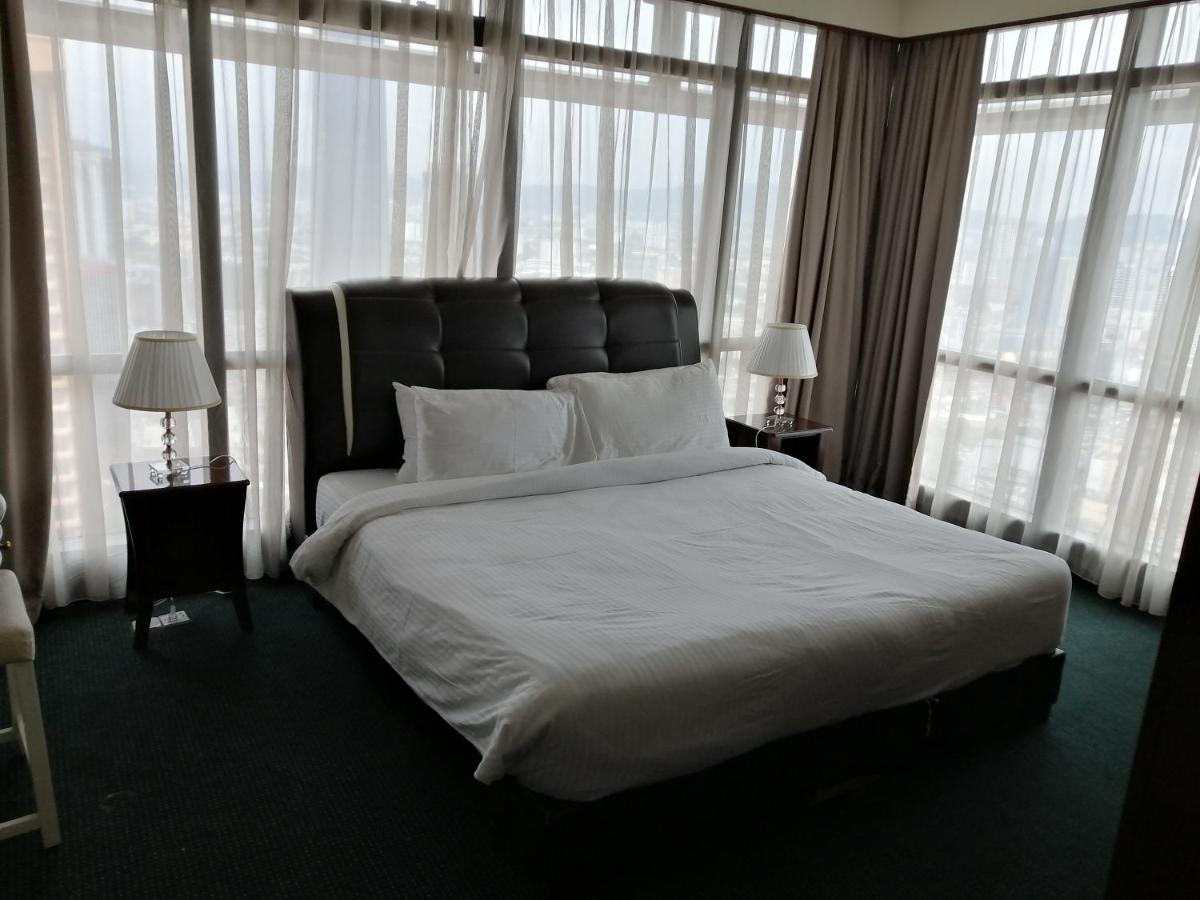 Kl Landmark Apartment At Berjay Times Square Куала-Лумпур Екстер'єр фото